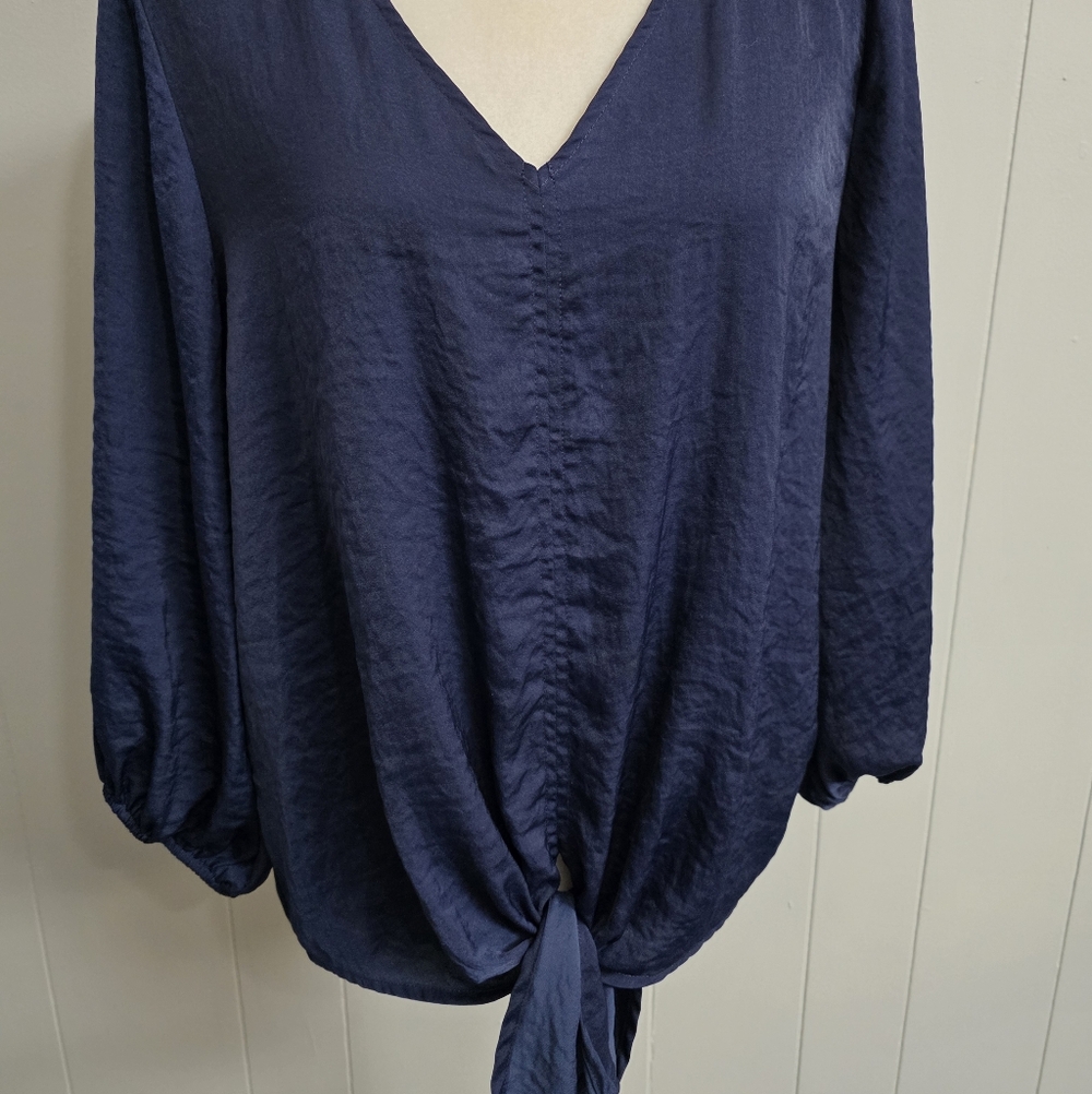 Vince Camuto Tie Front Blue Blouse Size L - Picture 4 of 10